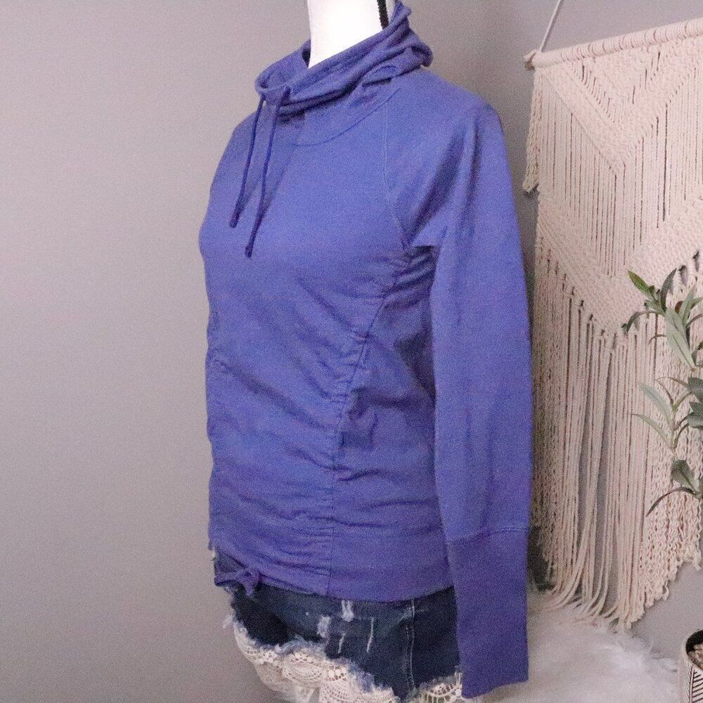 ‎Lucy | Funnel Neck Sweatshirt Small